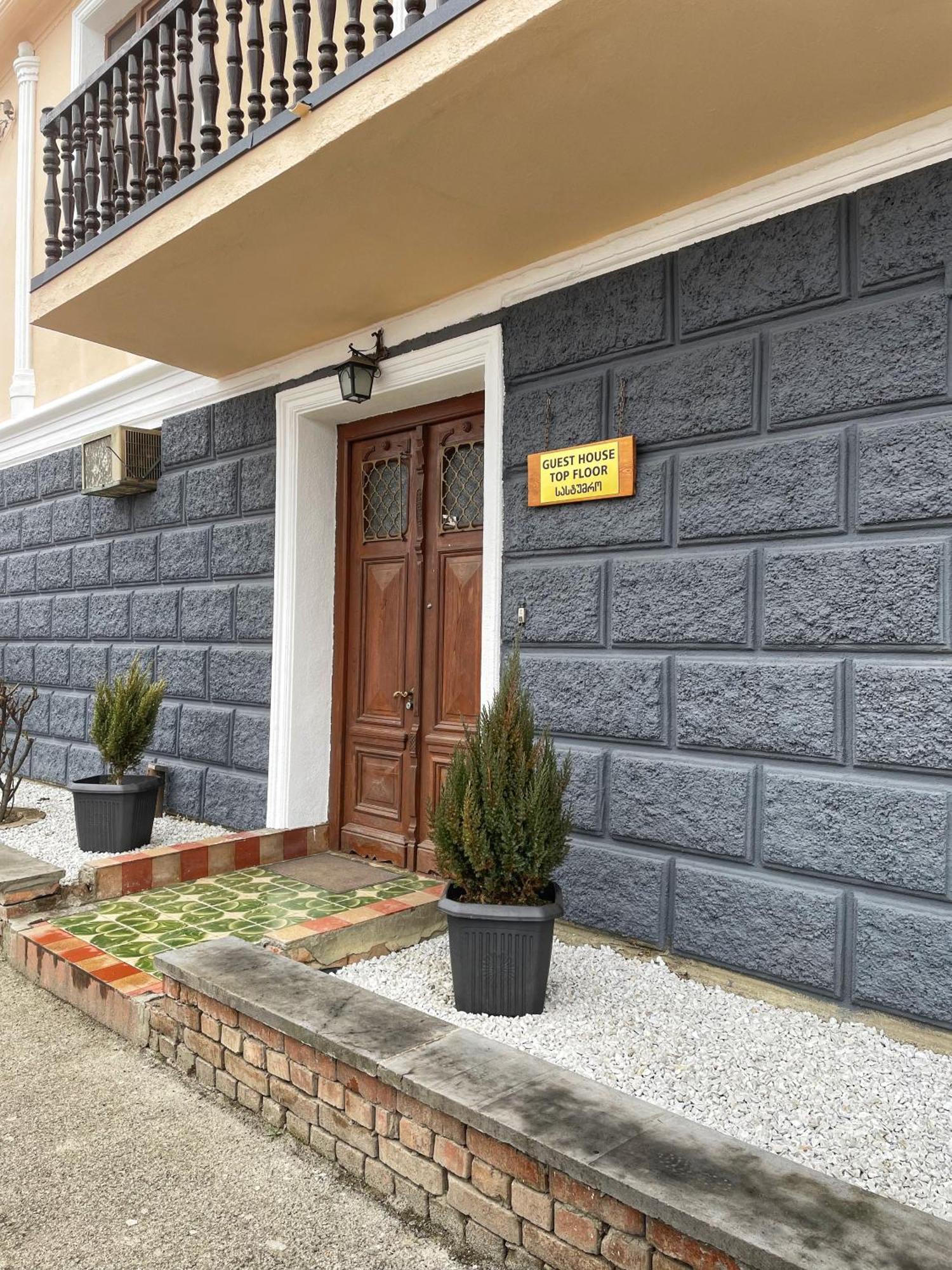 Guest House Top Floor Telavi Exterior photo